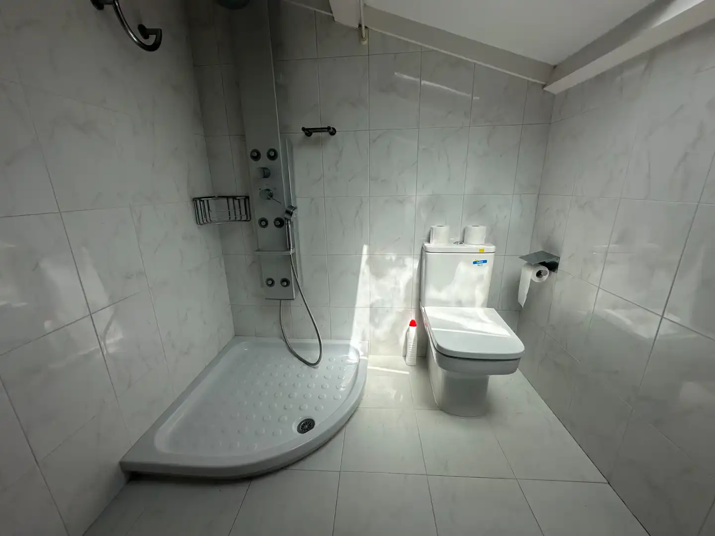 Bathroom of Houses for sale in Ames  with Heating, Private garden and Parquet flooring