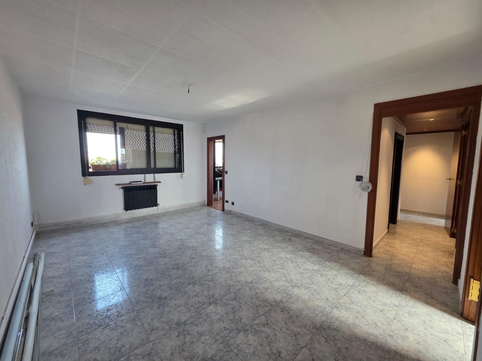 Sala d'estar de Pis en venda en Badia del Vallès