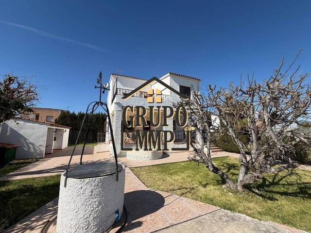 Casa-chalet en Venta en Rafalafena