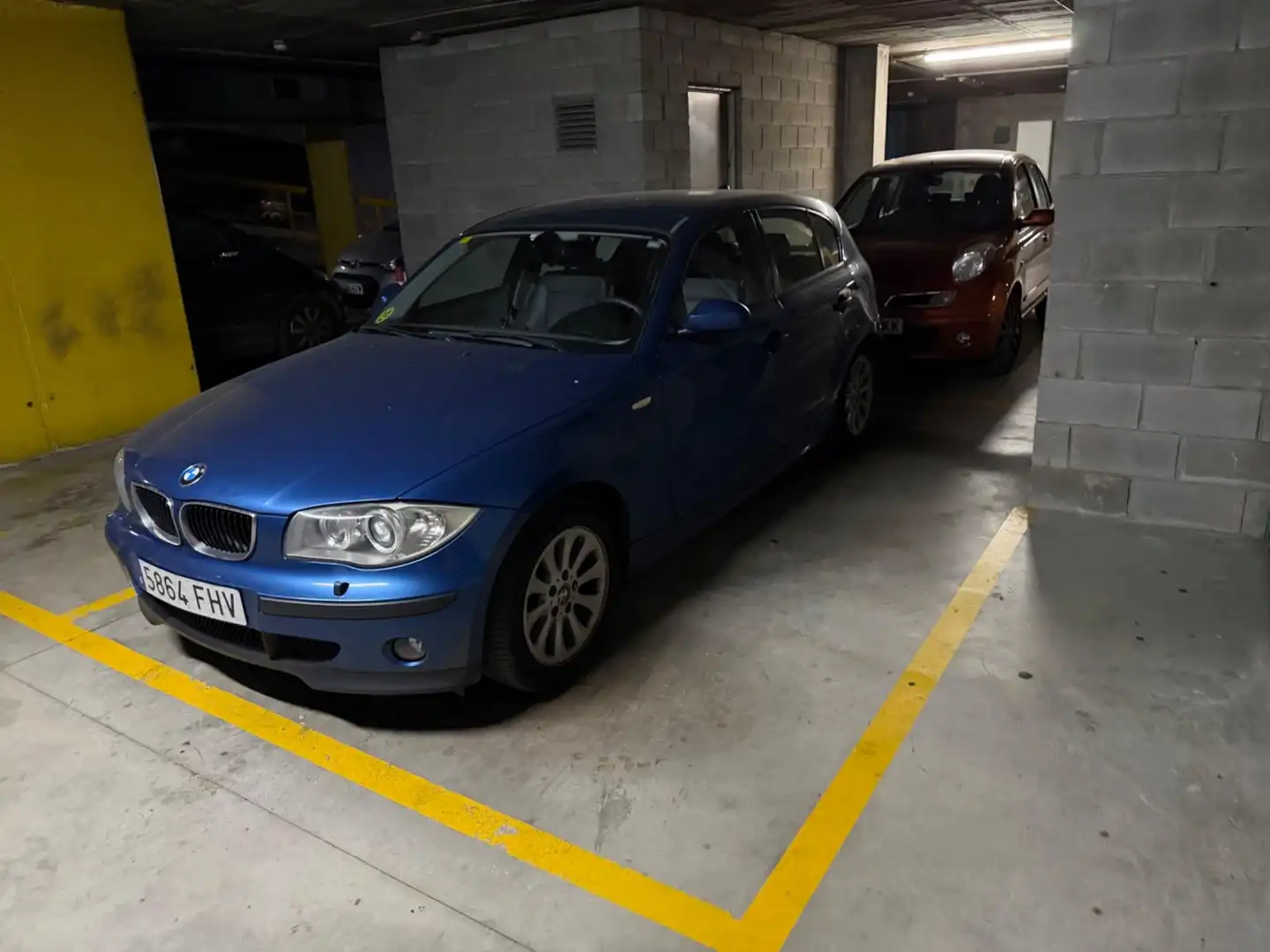 Parkplatz von Wohnung zum Verkauf in Mataró mit Klimaanlage, Heizung und Parkett