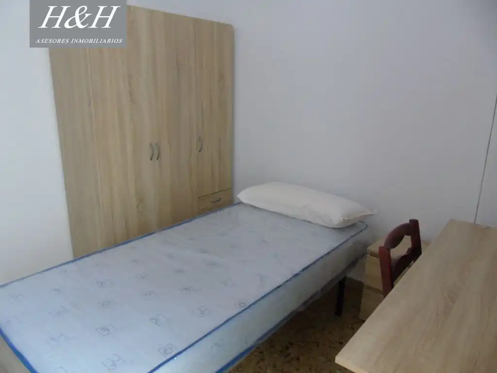 Appartamento con terrazza in affitto a El Castell, imagen 10
