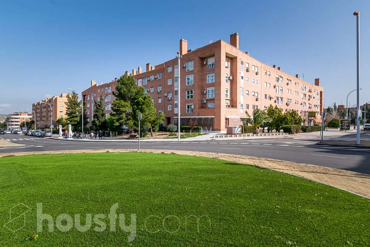 Flat for rent in Calle Río Estenilla, Santa María de Benquerencia