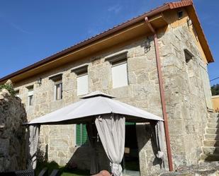 Vista exterior de Finca rústica en venda en A Cañiza   amb Jardí privat, Terrassa i Traster