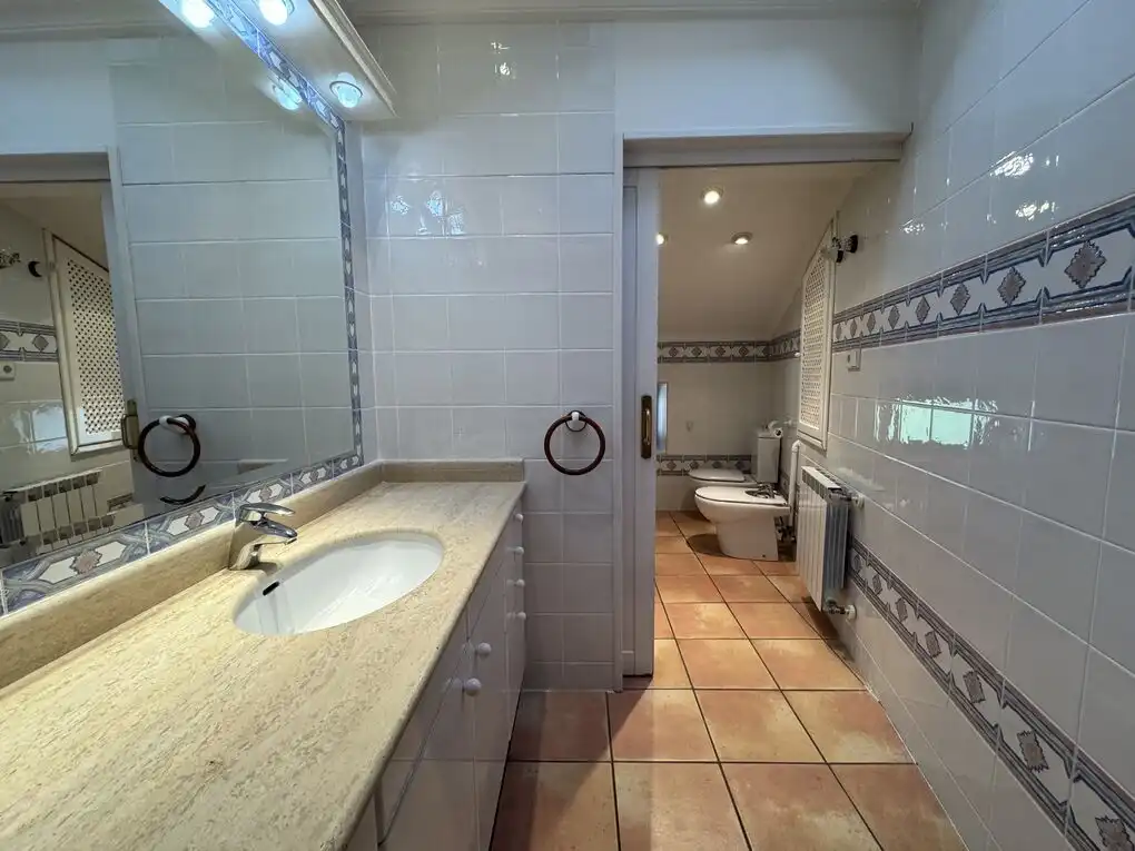 Baño de Piso en venta en Antzuola con Calefacción, Jardín privado y Terraza
