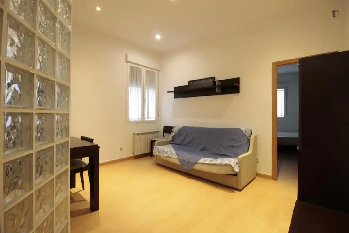 Apartamento de alquiler en Sol