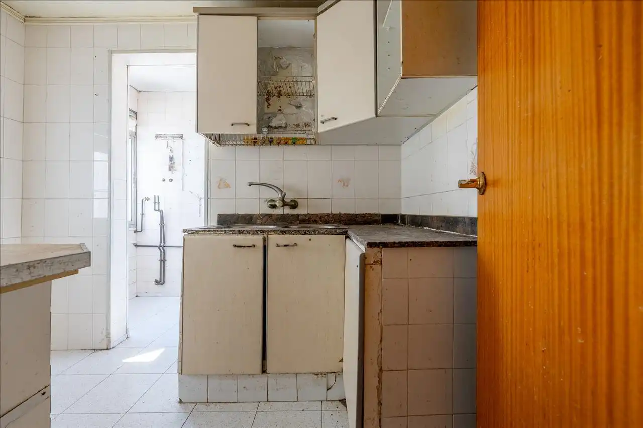 Flat with lift for sale in Del Sud, imagen 2