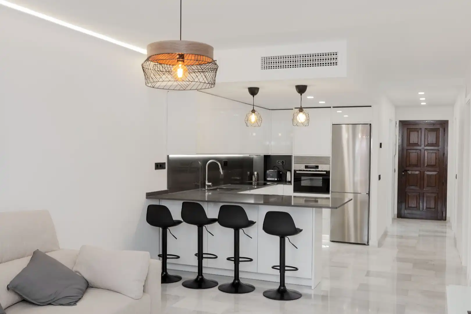 Kitchen of Ground floor for sale in Marbella  with Air Conditioner, Terrace and Community pool