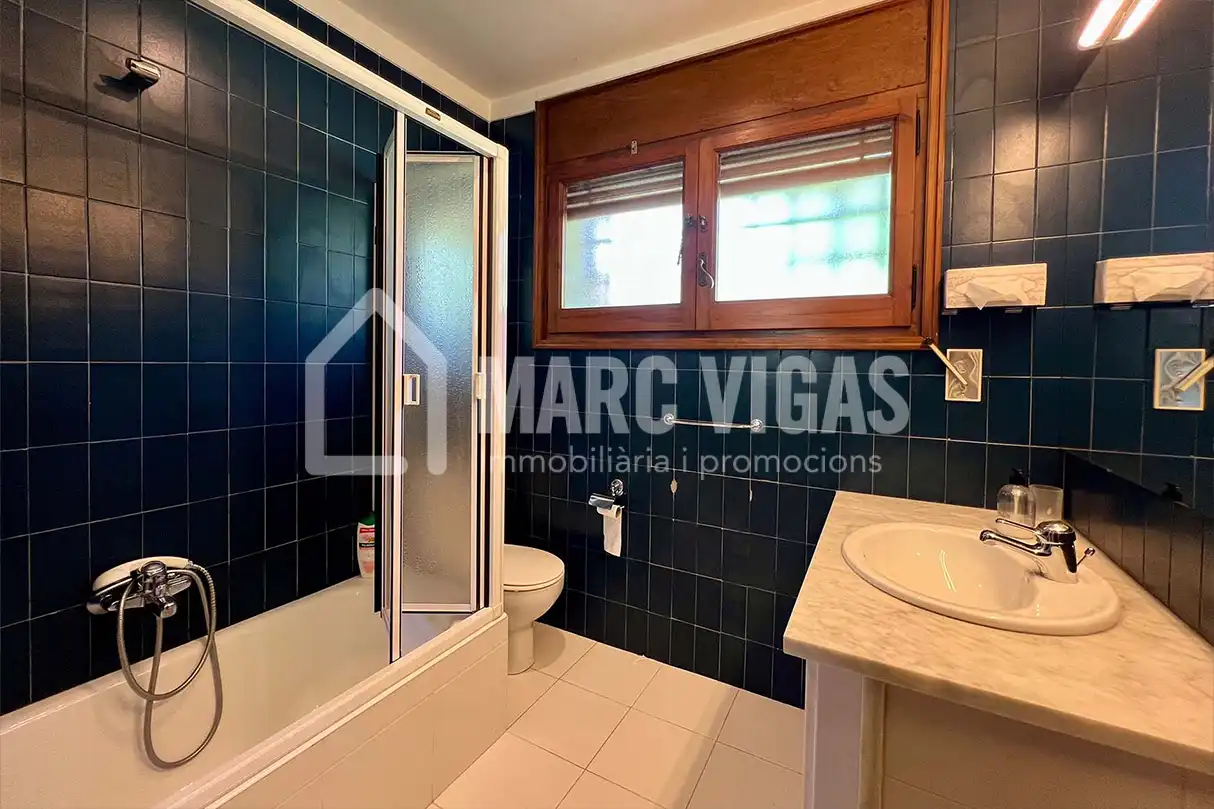 Baño de Casa o chalet en venta en Viladrau con Aire acondicionado, Calefacción y Jardín privado