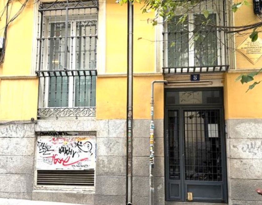 Exterior view of Premises for sale in  Madrid Capital