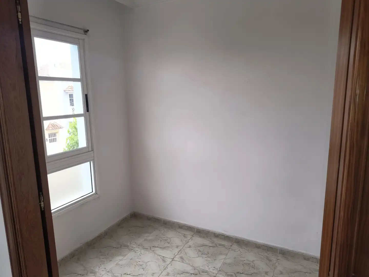 Schlafzimmer von Einfamilien-Reihenhaus zum Verkauf in Puerto de la Cruz mit Abstellraum, Ofen und Balkon
