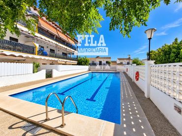 Pis amb piscina en venda a Sant Salvador