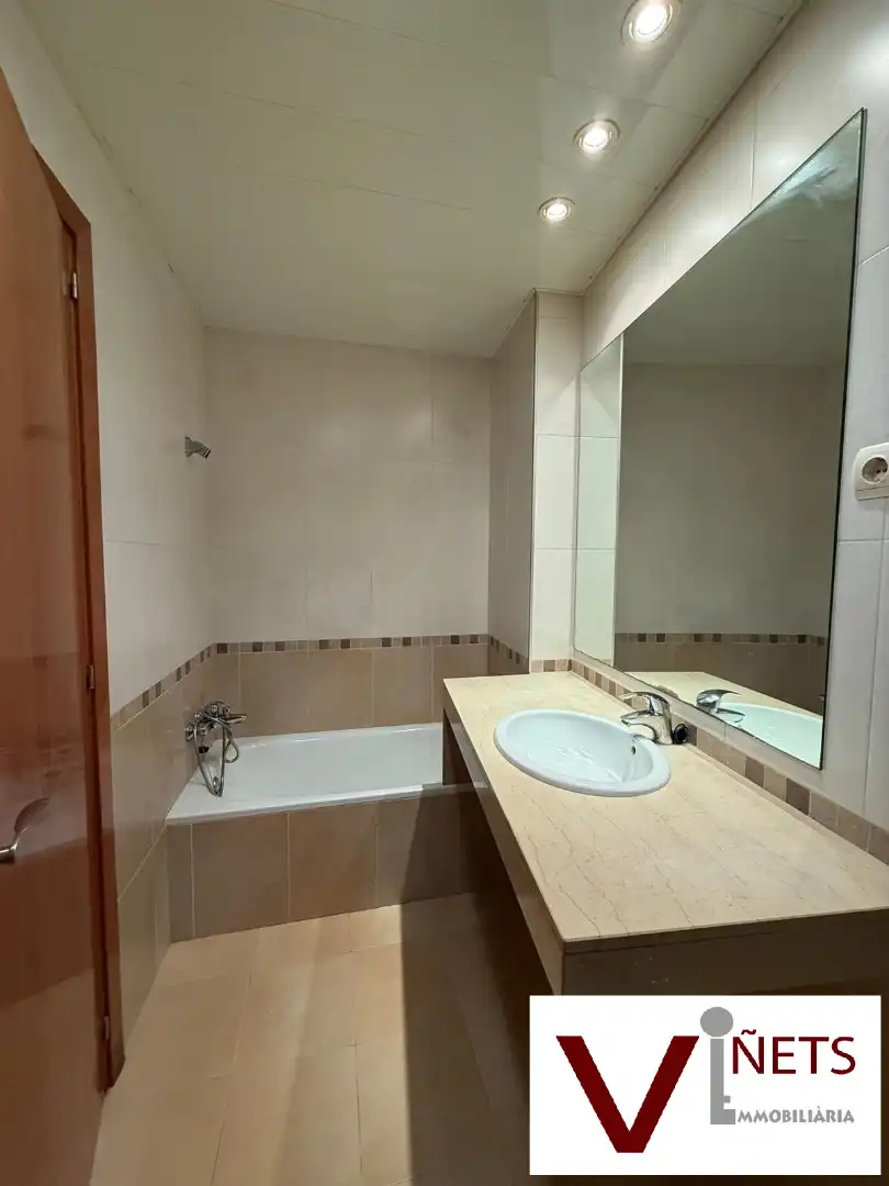 Flat with balcony for sale in Carretera Nova, imagen 12