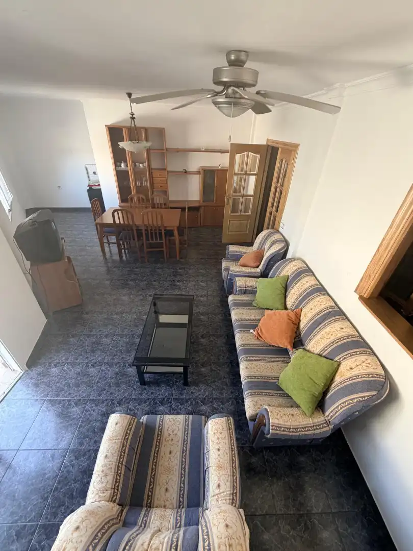 Sala d'estar de Casa o xalet en venda en Casasimarro amb Terrassa, Traster i Moblat
