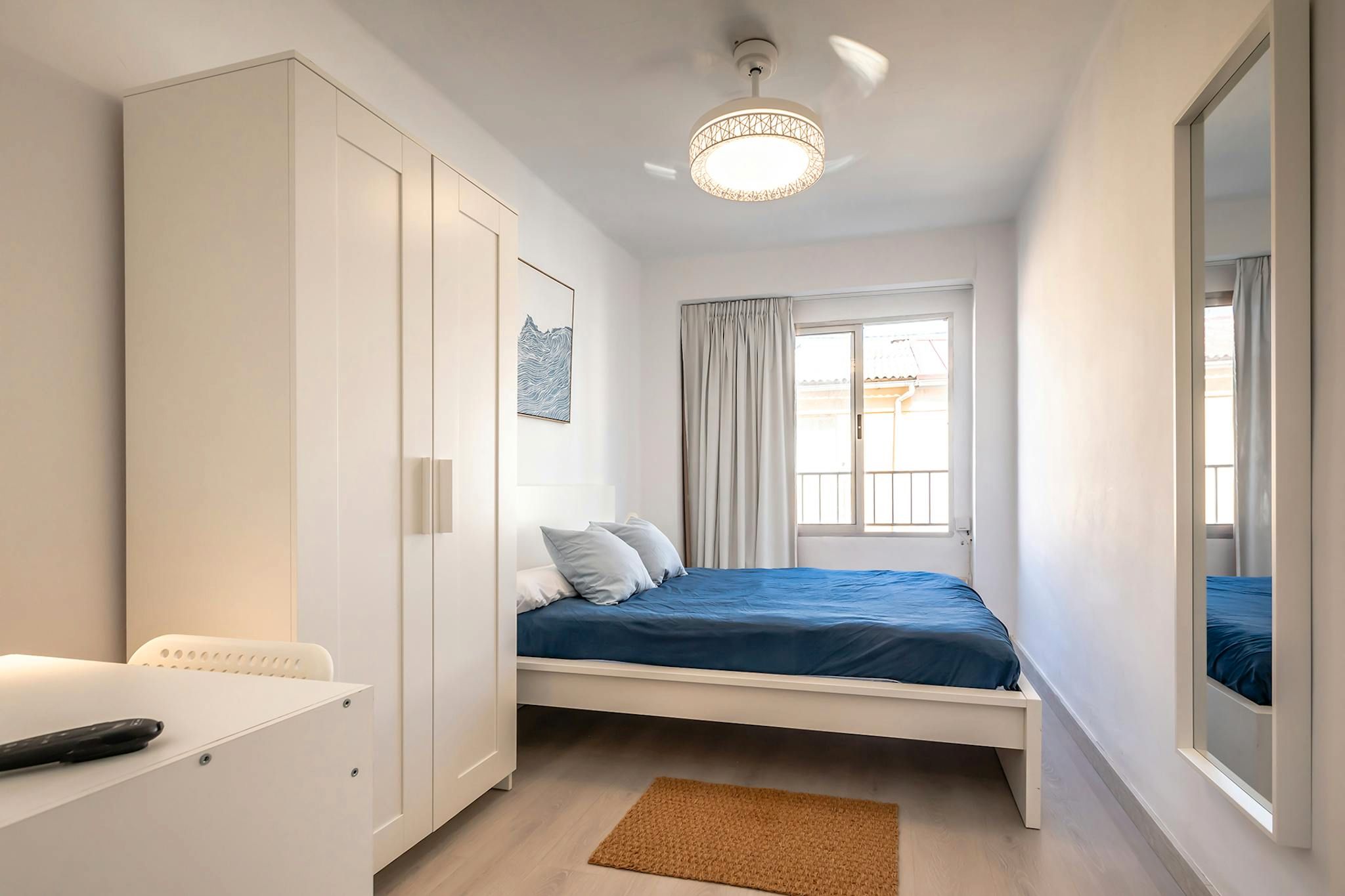 Bedroom of Flat to share in  Valencia Capital  with Furnished, Washing machine and TV