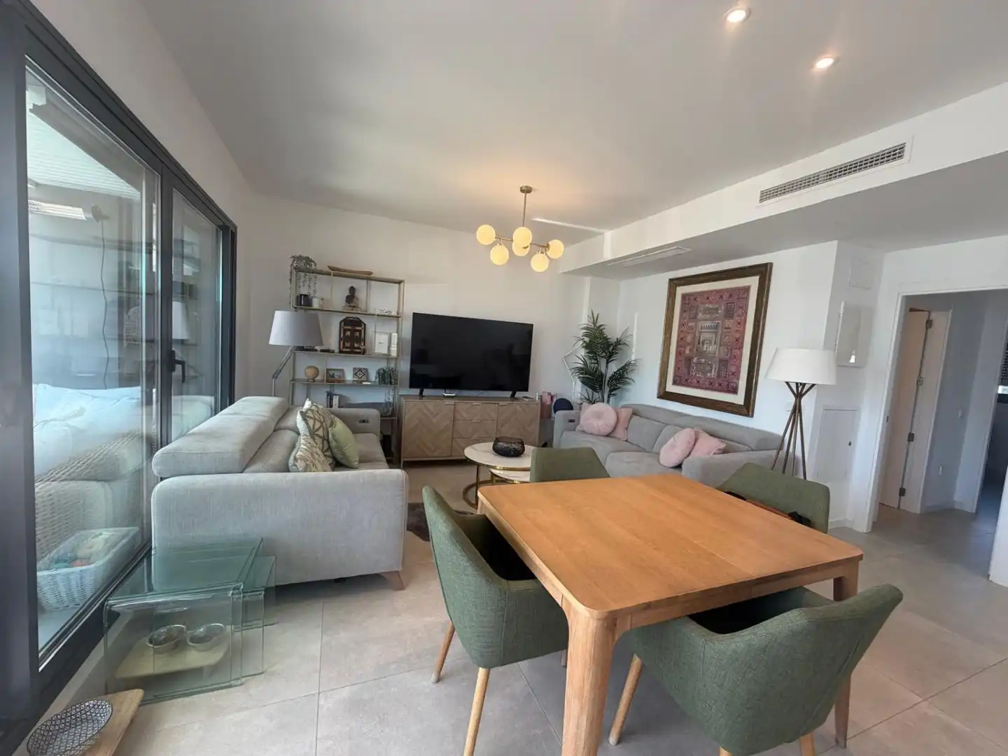 Wohnzimmer von Dachboden zum Verkauf in Torremolinos mit Klimaanlage, Heizung und Terrasse