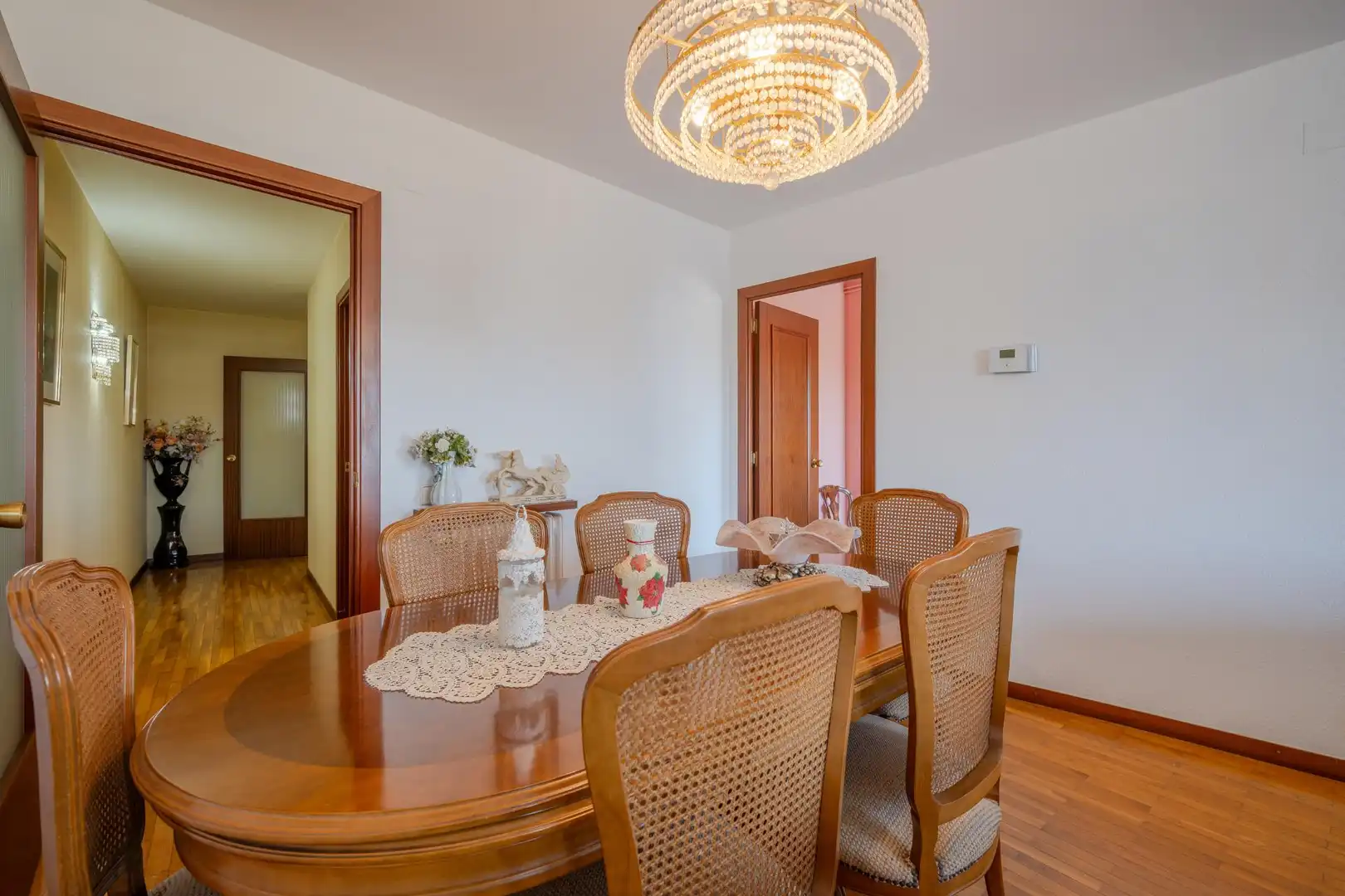 Menjador de Apartament en venda en Girona amb Calefacció, Terrassa i Balcó