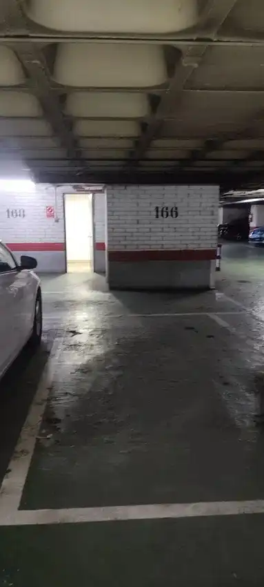 Parking of Garage for rent in Madrid