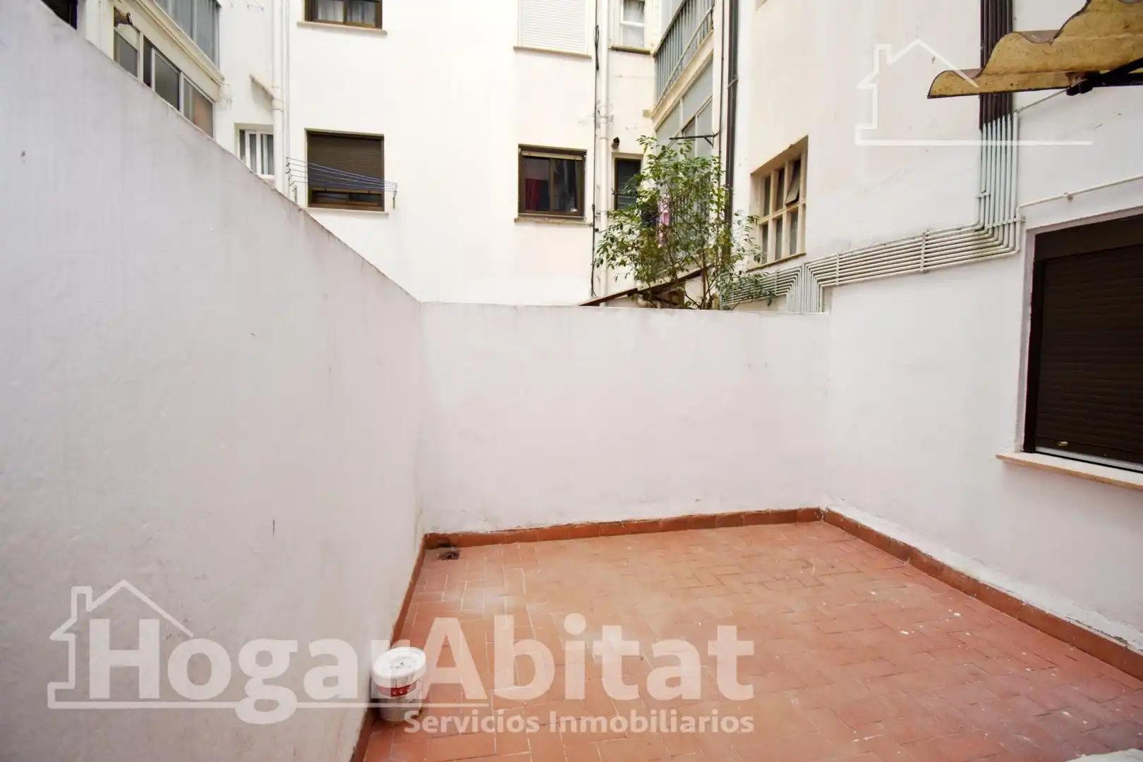 Vista exterior de Piso en venta en Castellón de la Plana / Castelló de la Plana con Terraza