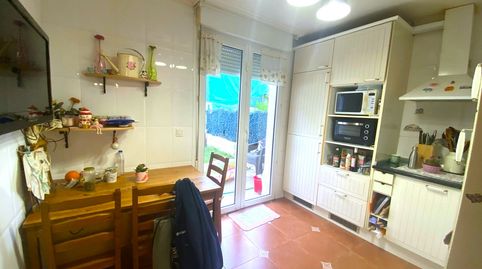 Foto 4 de Casa adosada en venda a Barrio Mioño, Mioño - Santullán, Castro-Urdiales