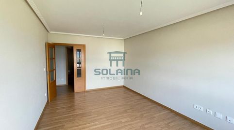 Foto 3 von Wohnung zum Verkauf in San Rosendo, Ourense Capital