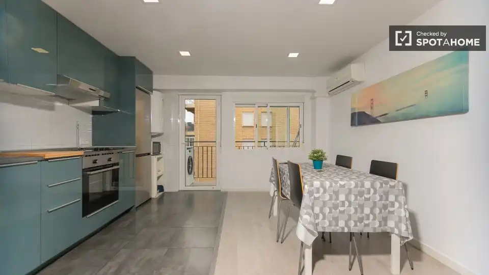 Appartamento con terrazza in affitto a Algirós, imagen 4