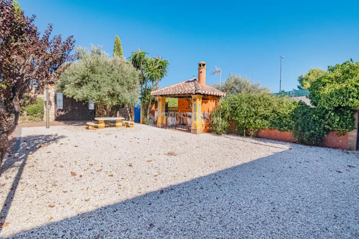 Jardín de Casa o chalet en venta en La Zubia con Aire acondicionado, Calefacción y Jardín privado