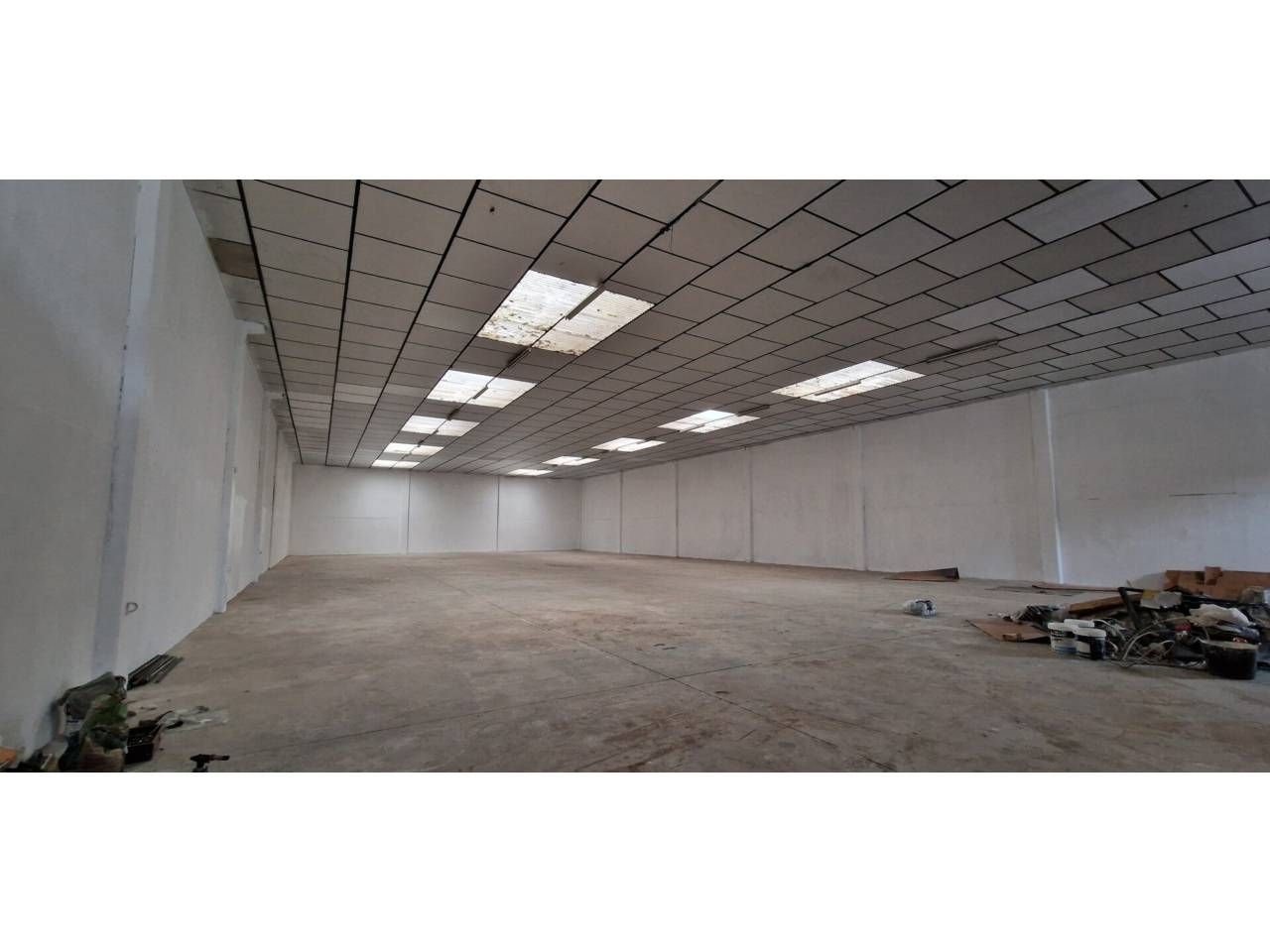 Nave industrial de alquiler en Montornès del Vallès