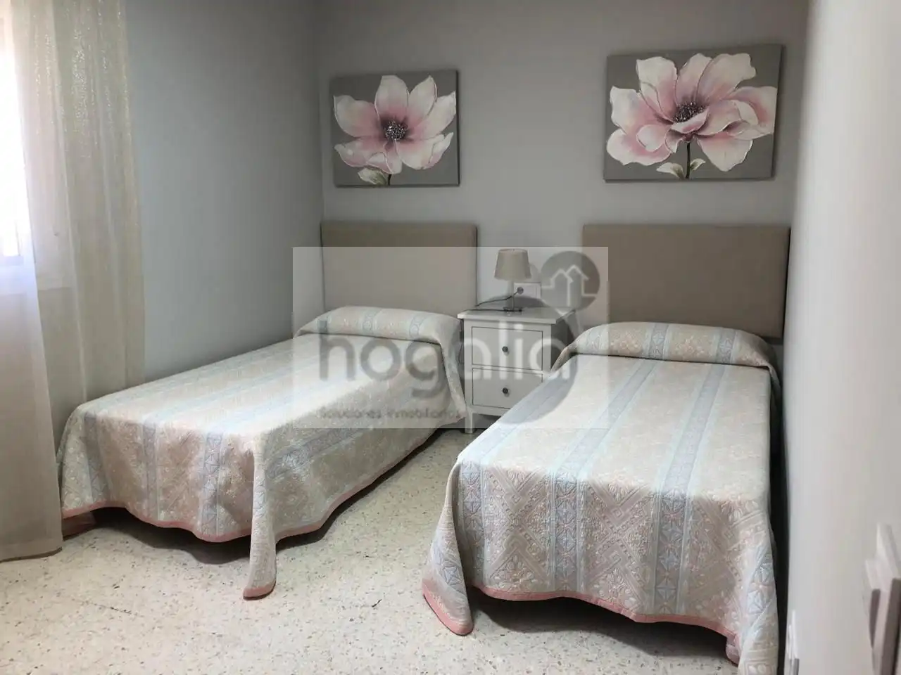 Habitación de Piso de alquiler en Sevilla con Aire acondicionado y Amueblado