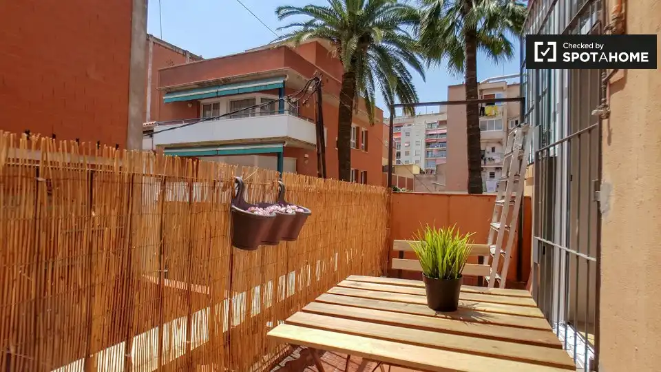 Terraza de Piso para compartir en Barcelona con Aire acondicionado, Calefacción y Terraza