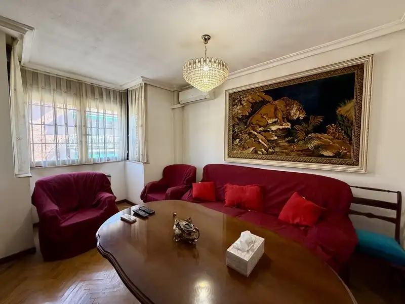 Sala d'estar de Pis en venda en Madrid amb Aire condicionat, Calefacció i Jardí privat
