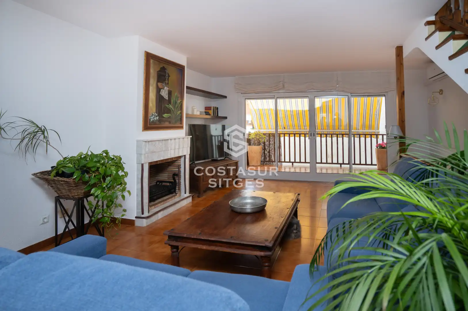 Sala d'estar de Casa adosada en venda en Sant Pere de Ribes amb Aire condicionat, Calefacció i Parquet