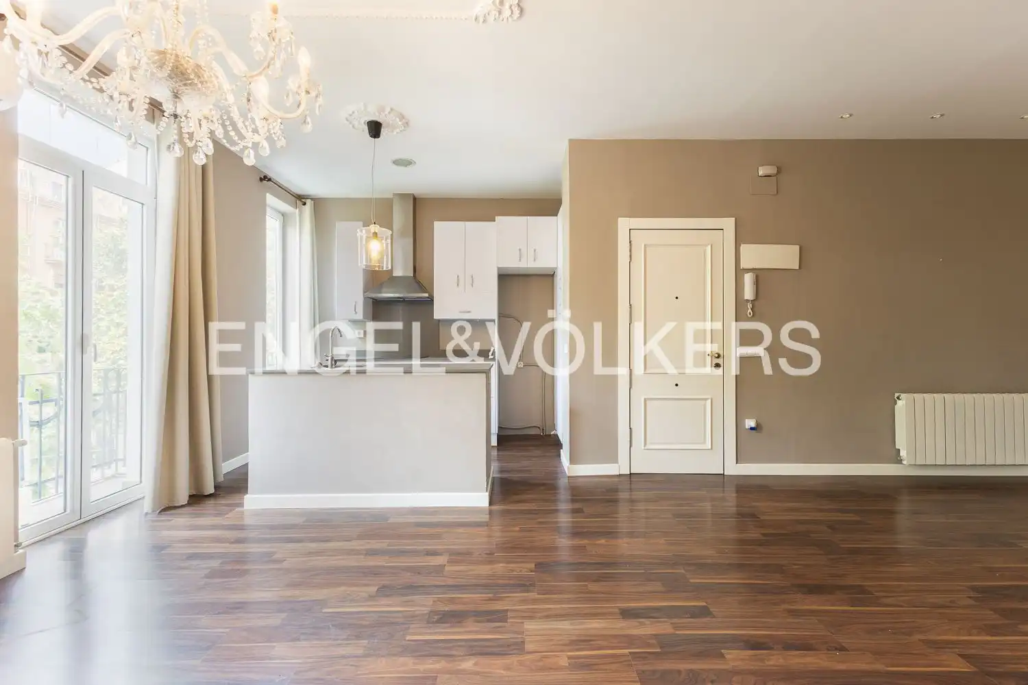 Kitchen of Flat for rent in Valencia  with Air Conditioner, Heating and Parquet flooring