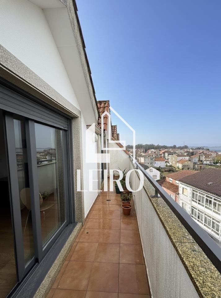 Terraza de Ático en venta en Vilanova de Arousa con Calefacción, Terraza y Trastero