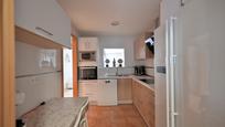 Cuina de Apartament en venda en Mijas amb Aire condicionat, Terrassa i Piscina
