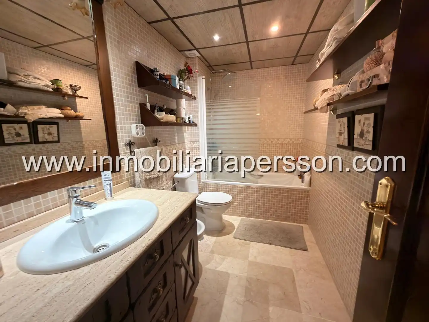 Bathroom of Detached homes for sale in Écija  with Air Conditioner, Terrace and Storage room
