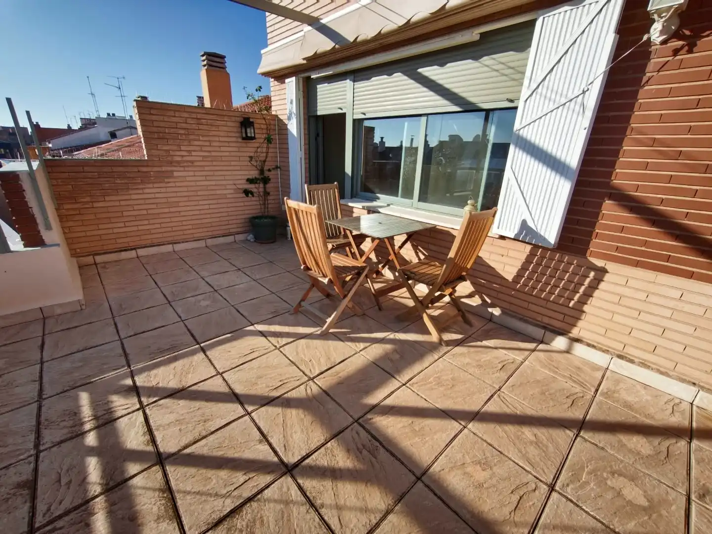 Terrasse von Dachboden zur Miete in Feria