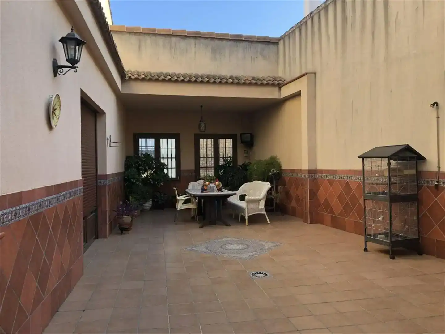 Terrassa de Casa adosada en venda en Gibraleón amb Aire condicionat i Moblat