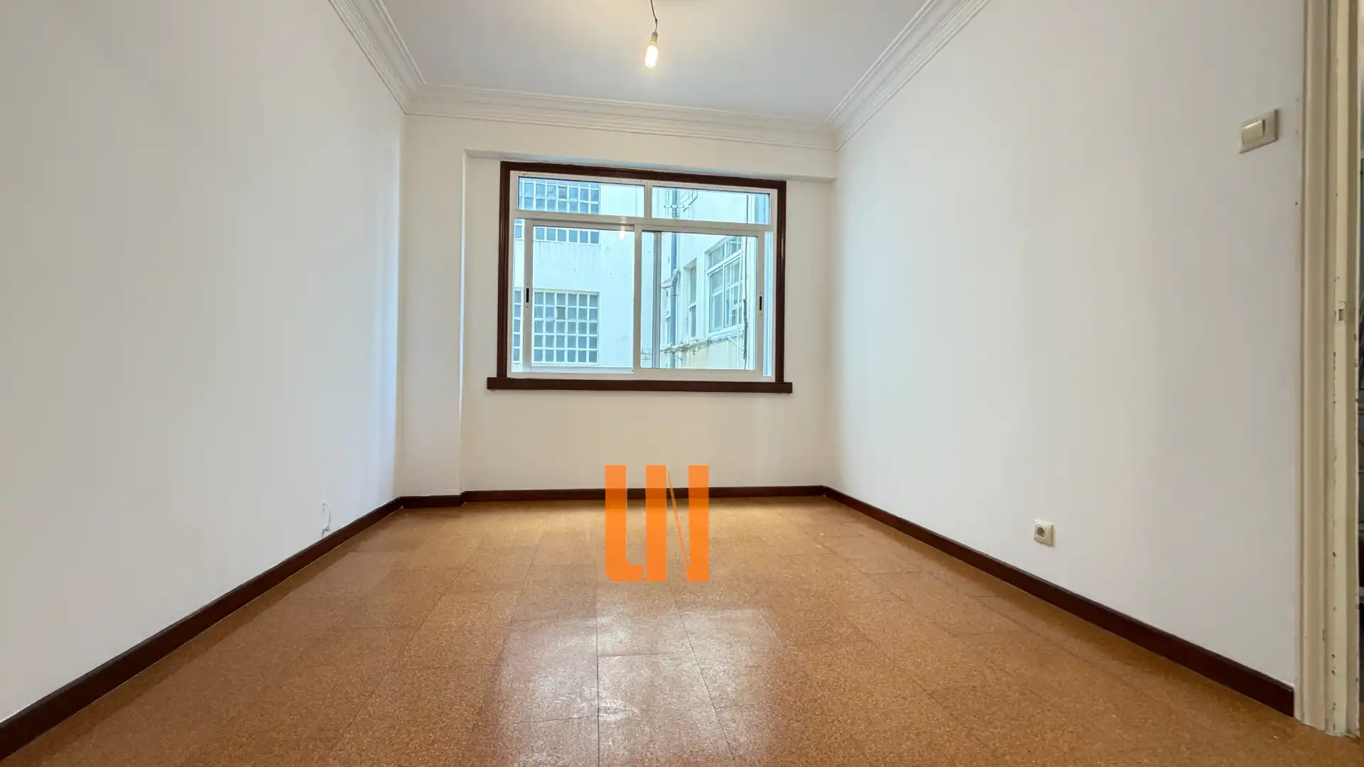 Vista exterior de Piso en venta en A Coruña Capital  con Horno