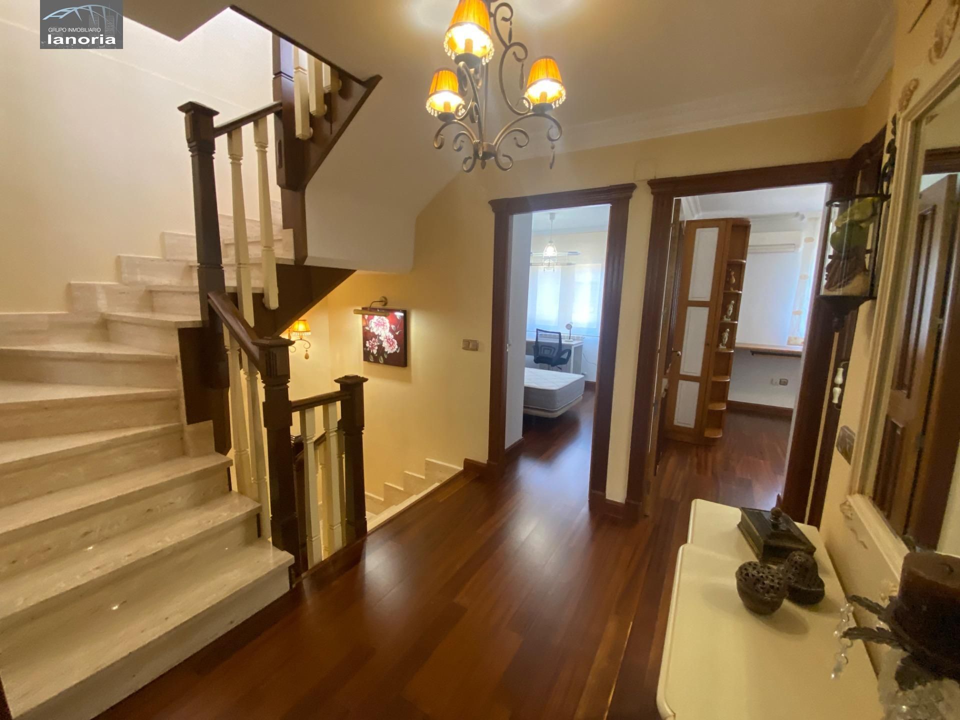 Casa adosada en venda en  Albacete Capital amb Aire condicionat, Calefacció i Terrassa