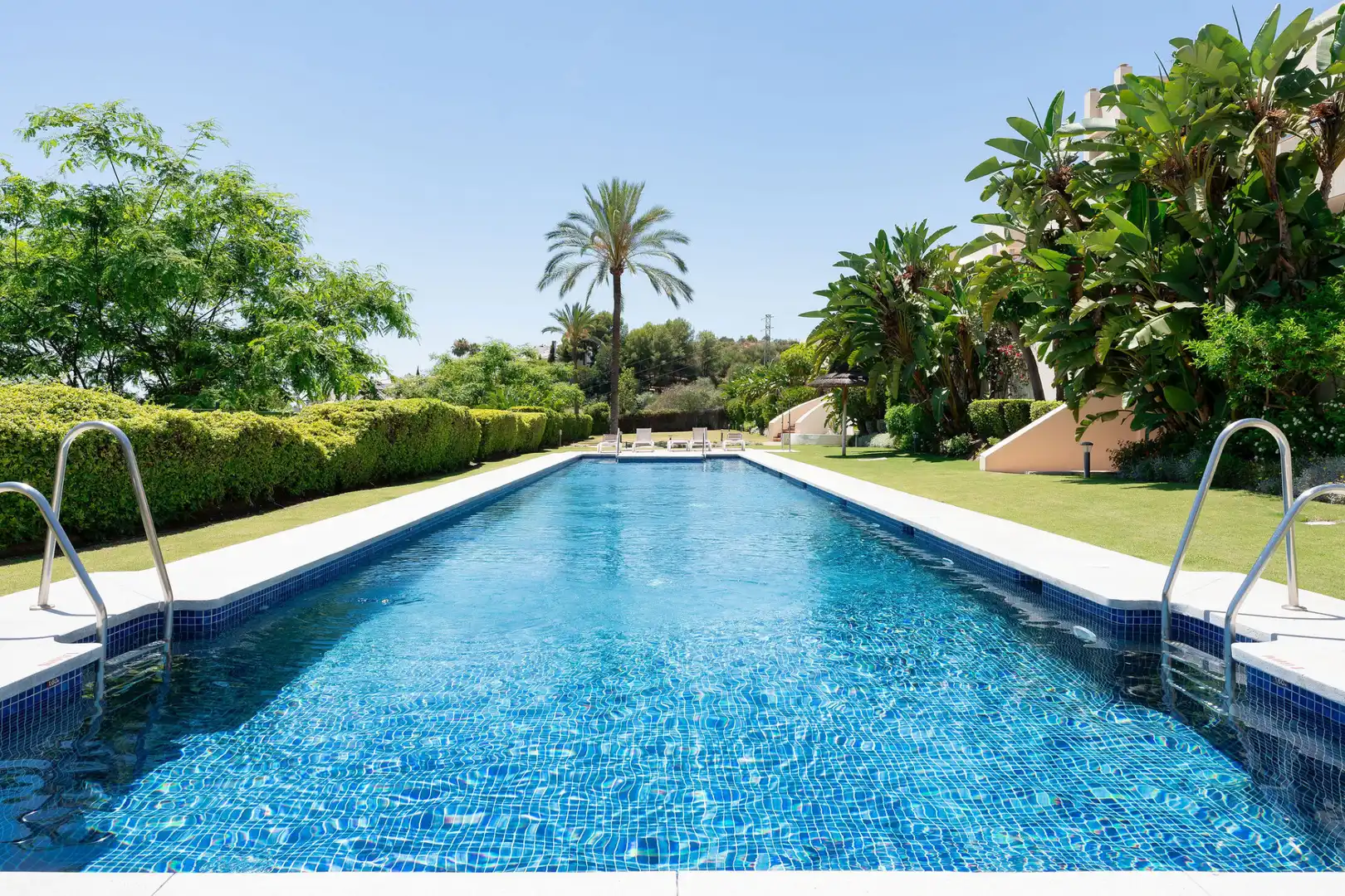 Piscina de Apartamento en venta en Marbella con Aire acondicionado, Terraza y Piscina
