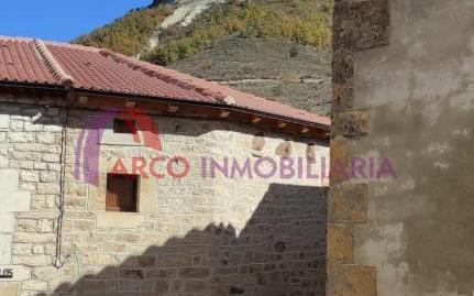 Foto 2 de Casa o xalet en venda a Calle Real, Valle de Sedano, Burgos