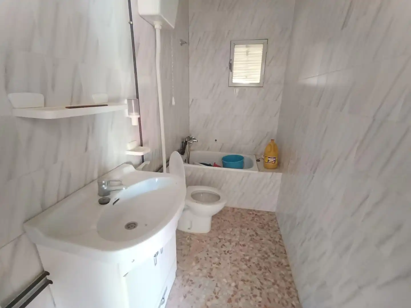 Bany de Casa o xalet en venda en Molina de Segura amb Jardí privat, Traster i Piscina