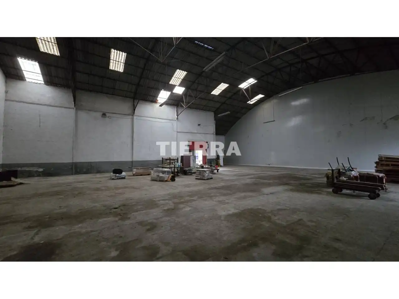 Nau industrial en venda a Avenida Puente Tocinos, imagen 2