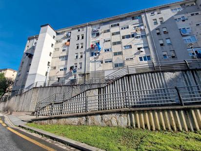 Vista exterior de Pis en venda en Bilbao 