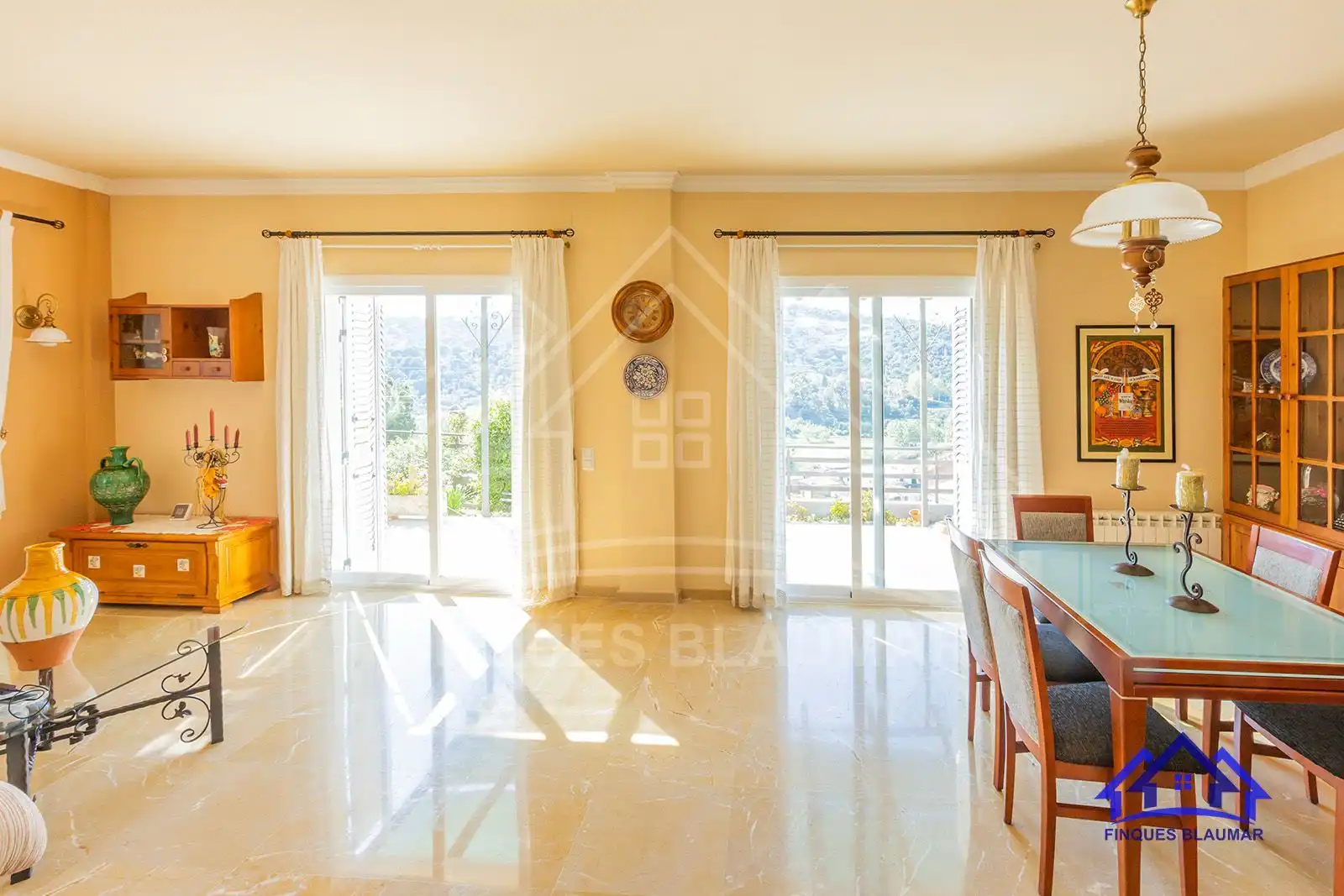 Comedor de Casa o chalet en venta en Arenys de Munt con Calefacción, Jardín privado y Trastero