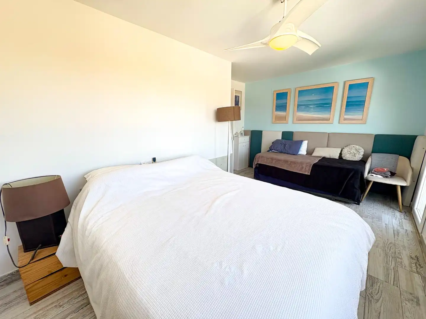 Habitación de Casa o chalet en venta en Torrevieja con Balcón y Piscina comunitaria