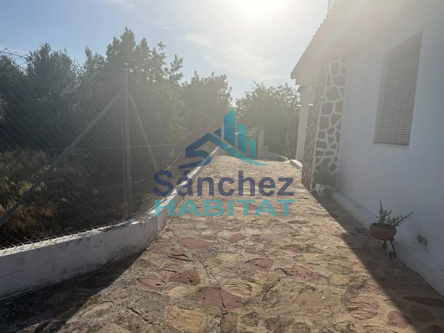 Exterior view of Houses for sale in Chelva  with Private garden, Terrace and Storage room