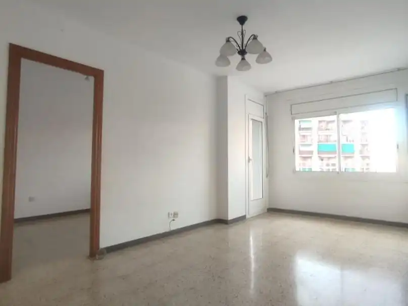 Appartement avec ascenseur à vendre à Avinguda del Carrilet 347, imagen 3