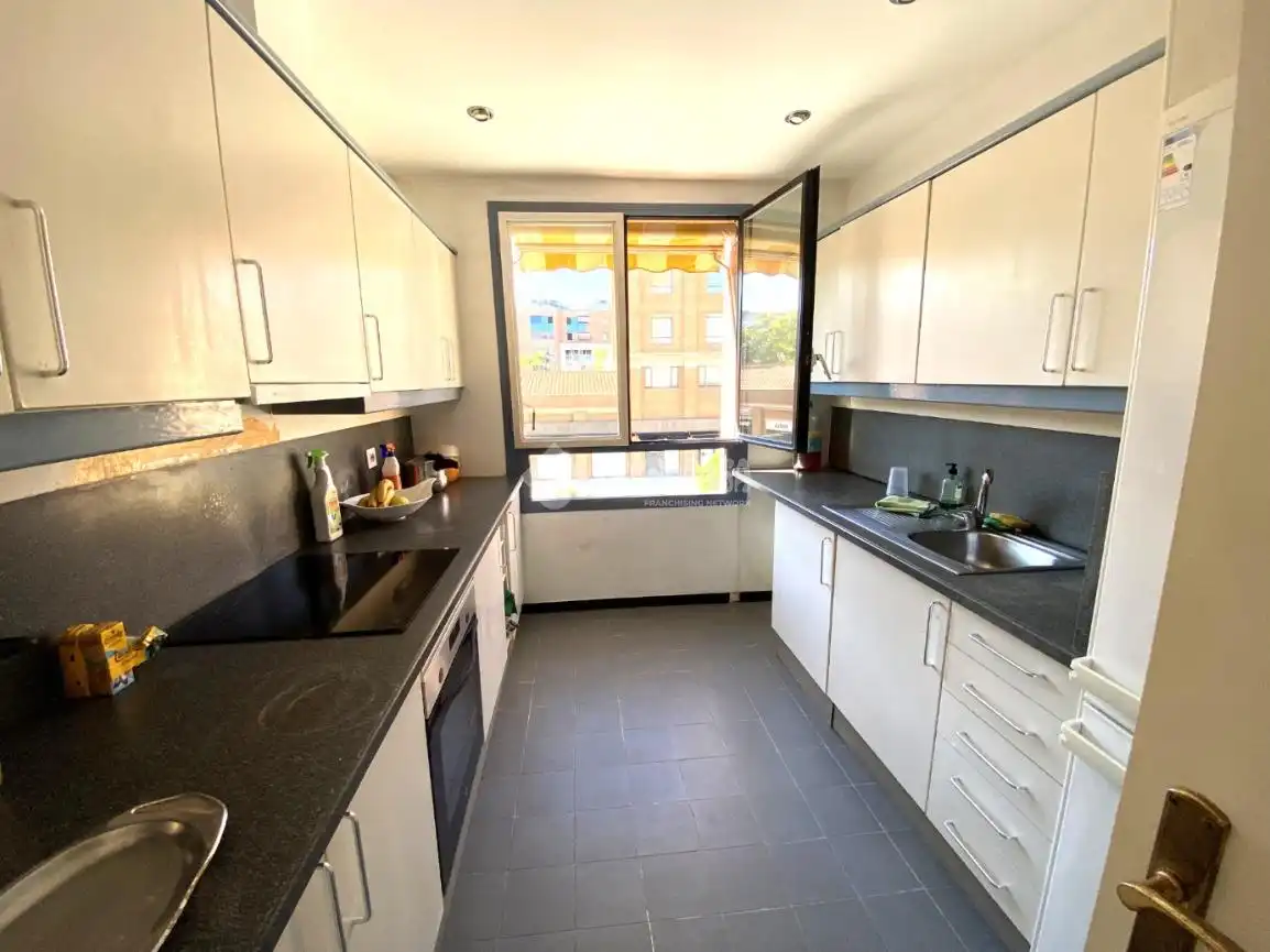 Cocina de Piso en venta en Sant Martí
