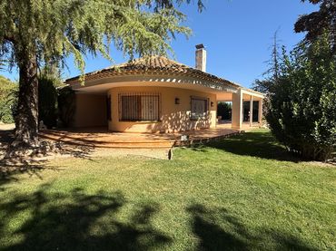 Xalet amb jardí en venda a Urbanizacion Aguasol